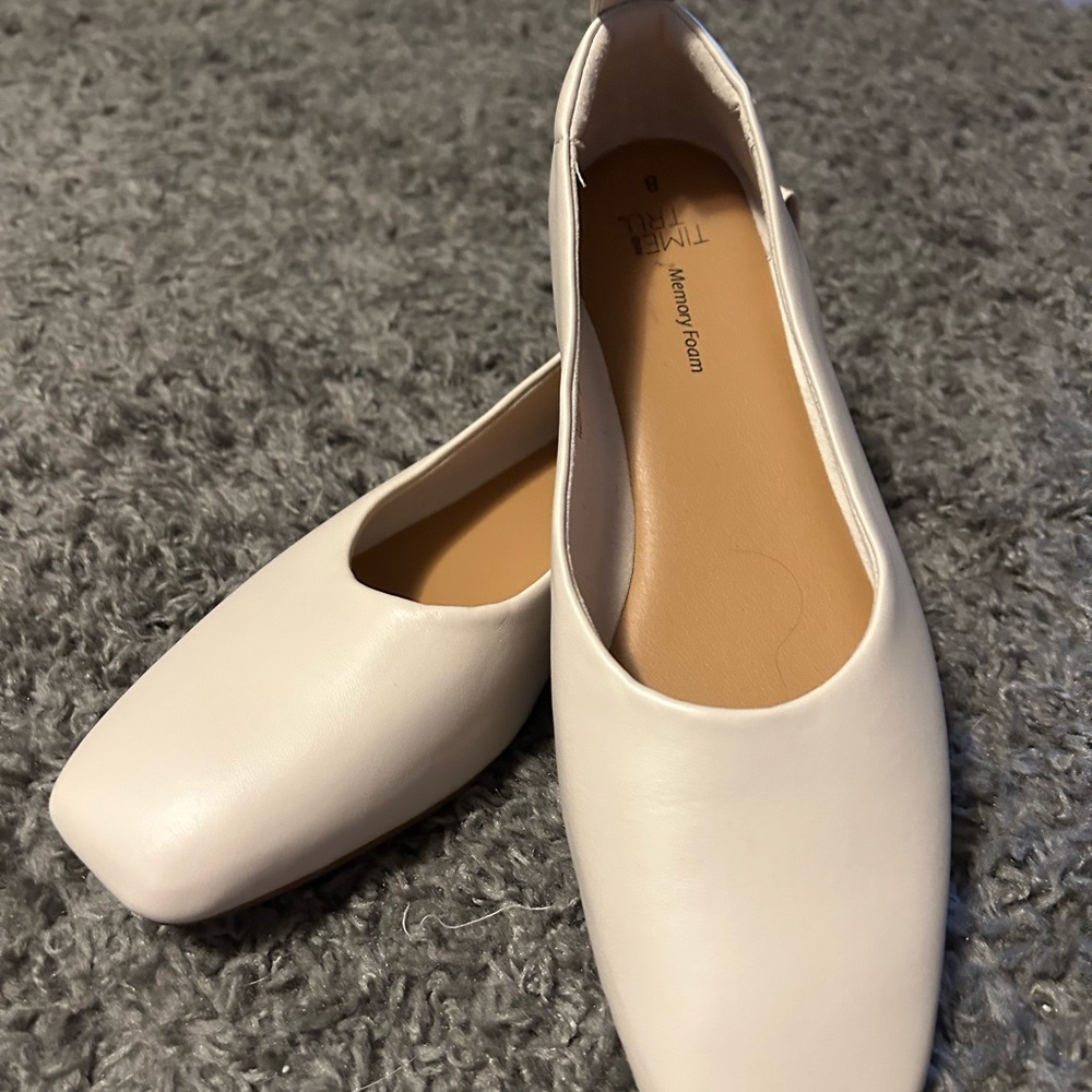 Square toe flats